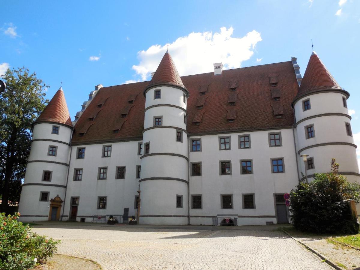 Zum Schwarzen Baeren Hotel Vohenstrauss Bagian luar foto